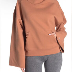 Alo Yoga Low Key Wide Sleeve Hoodie Size Smalll